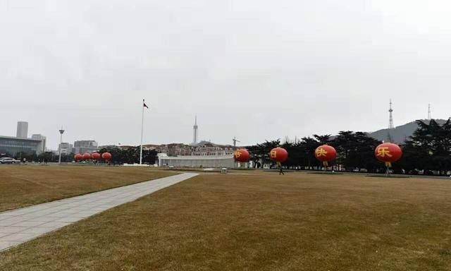 全体市民自我隔离,从海量图片看空城大连现世,了不起的大连人