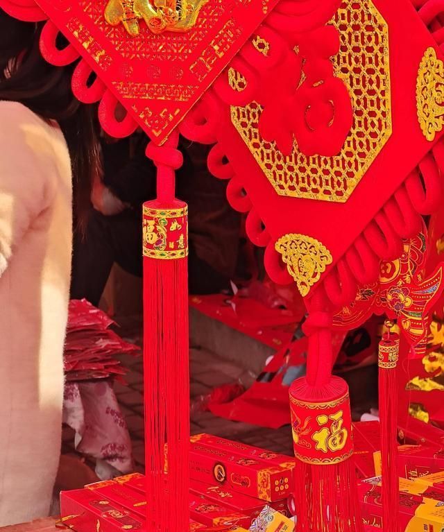 谁说年味不浓，看vivo X30 Pro在年货购物街上的纪录片