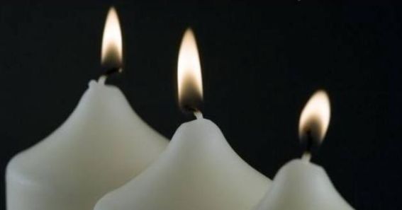 点白烛,烧黄纸,老奶奶预知大限将至