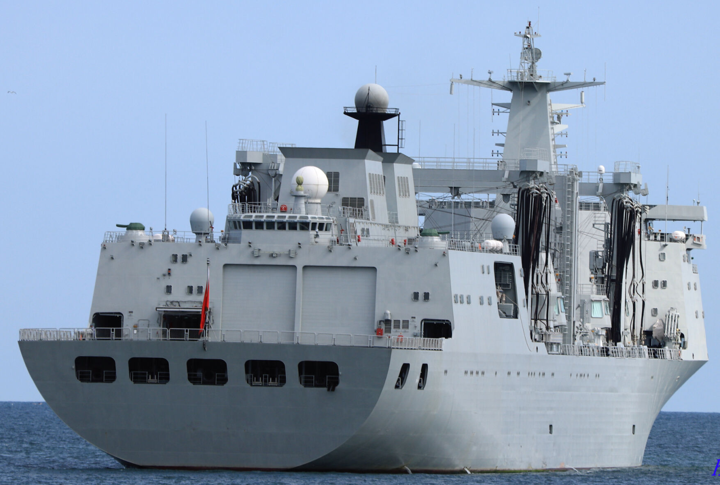 海军舰艇下水服役创纪录,部分舰型太保守,未来护卫舰将超7000吨