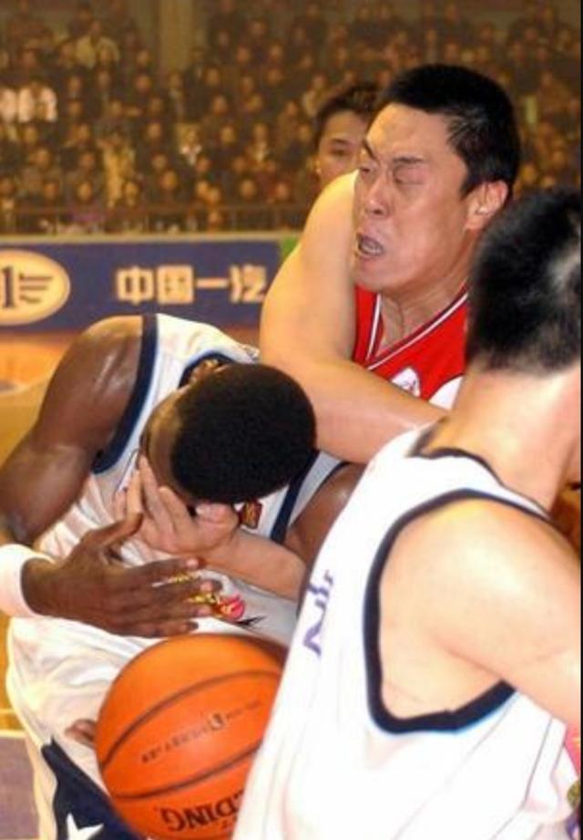 曾经的亚洲第一中锋单涛去哪了现状过的怎么样