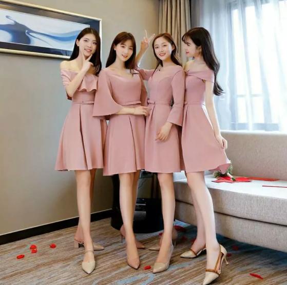 全网最美伴娘团秀出萝莉腿后网友羡慕伴郎团