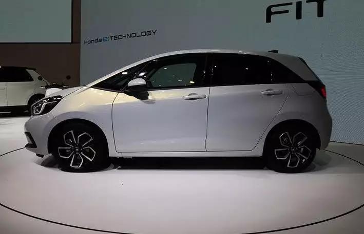 2020年值得期待的5款轿车，飞度、两厢思域、高尔夫领衔！