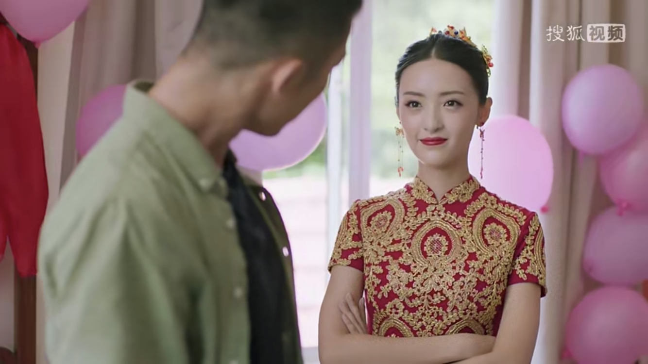 大婚当天杀父害夫,《非黑即白》女主蓝雅告诉你什么叫暗夜白莲花