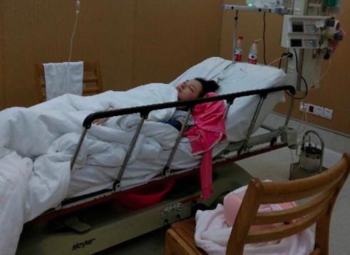 枕上书女二发文欲直播自杀曾因自杀未遂住院买版权还被骂