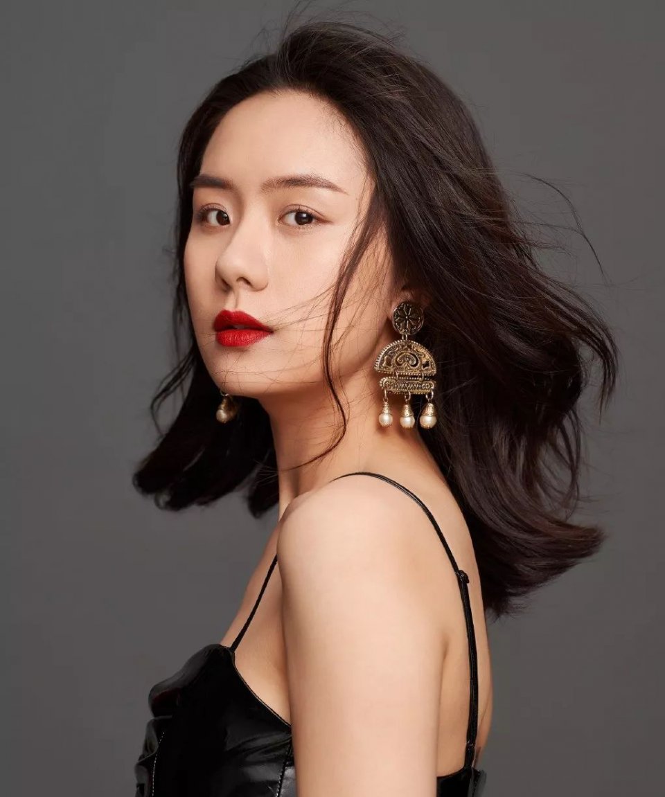 星二代撞脸杨紫她用角色正名盘点张晔子的容貌变化