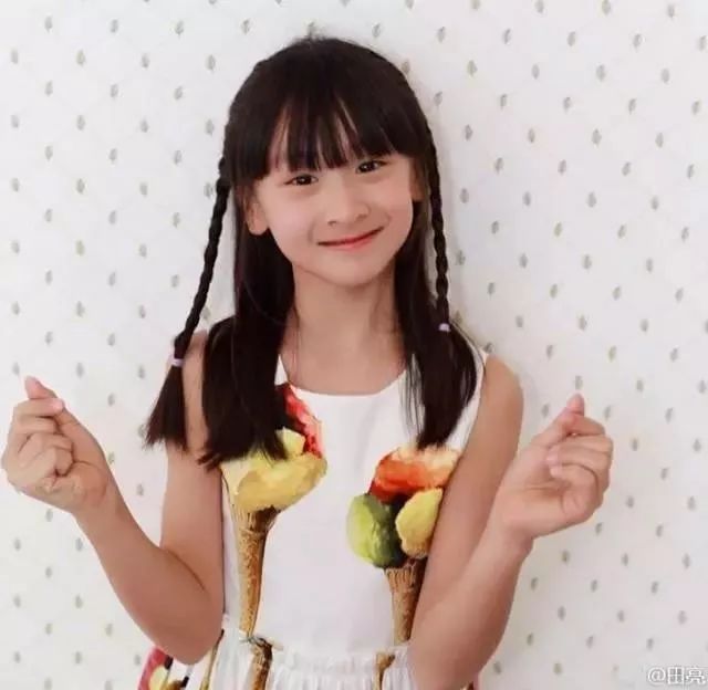 11岁一米七的田雨橙琴棋书画都很行,她过春节一定一点压力都没有!