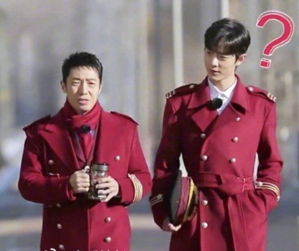 继撒贝宁后,杜海涛又和肖战撞衫,看到对比图,这效果太扎心