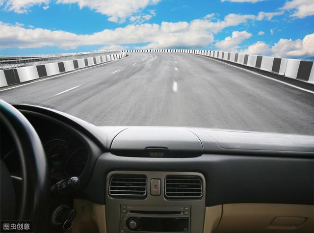 直线行驶老挂科?做到这四点,拯救你的"死亡一百米"-新浪汽车