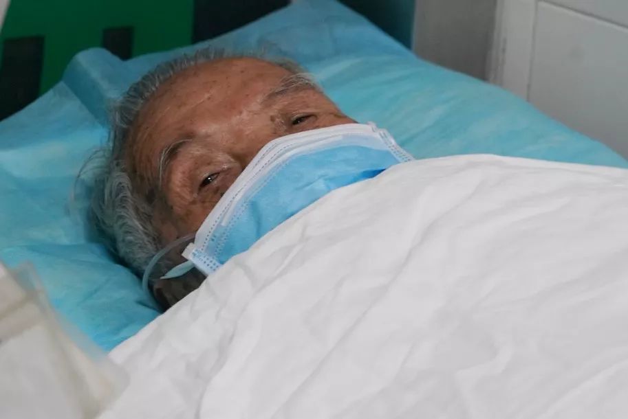 我们7个摄影记者全部报了名|戴口罩|患者_新浪新闻