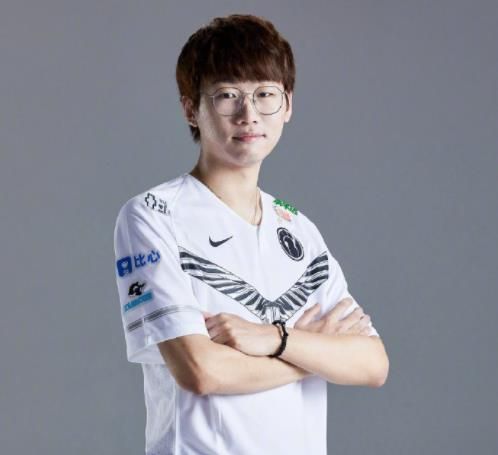 ning一天打了25把韩服rank,还连玩了14把打野|韩服|打野|职业选手