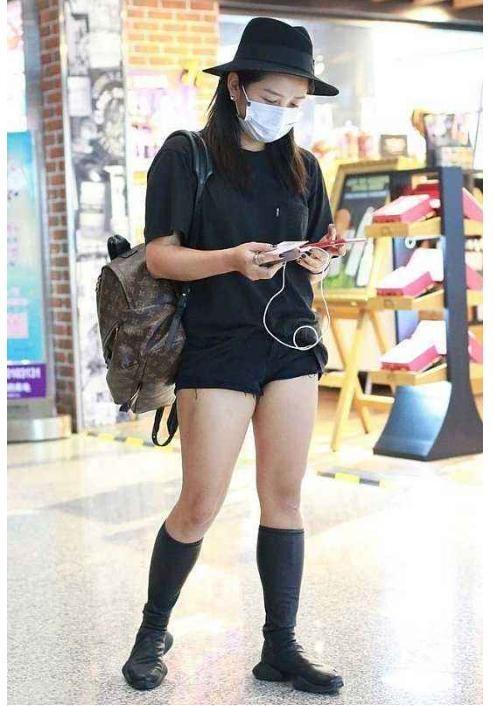 离开ps腿粗得没法看的7大女星,网友:刘亦菲的腿简直惊人