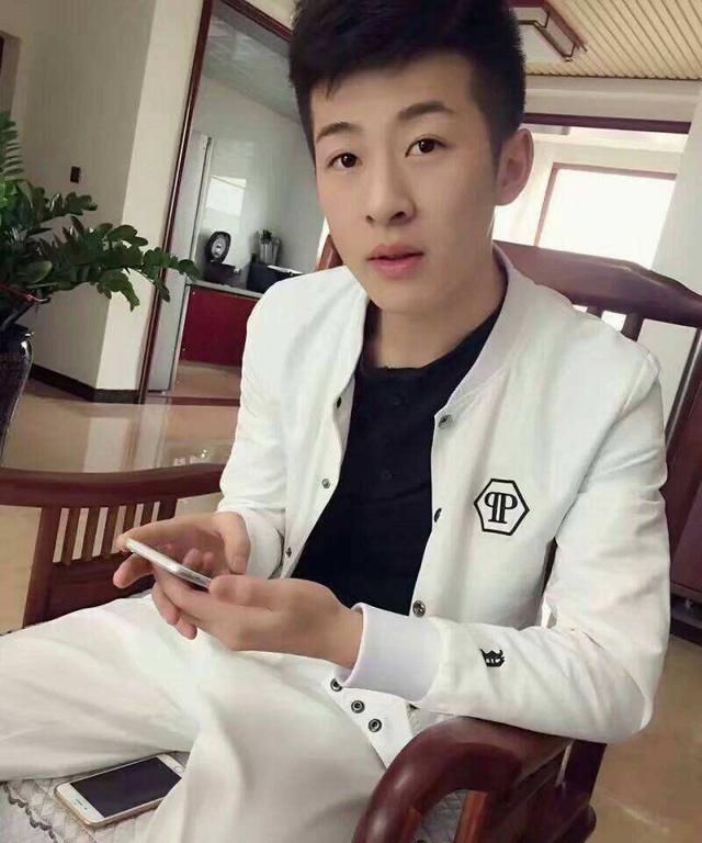 利哥指芮甜甜碰瓷 老李徒弟阿阳投靠阿哲毕加索