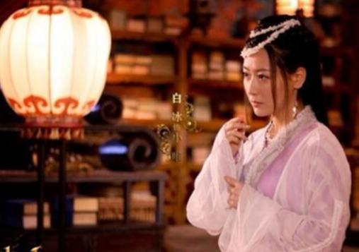 本以为玉漱萧美娘是白冰的颜值巅峰却被这部烂剧的白冰惊艳了