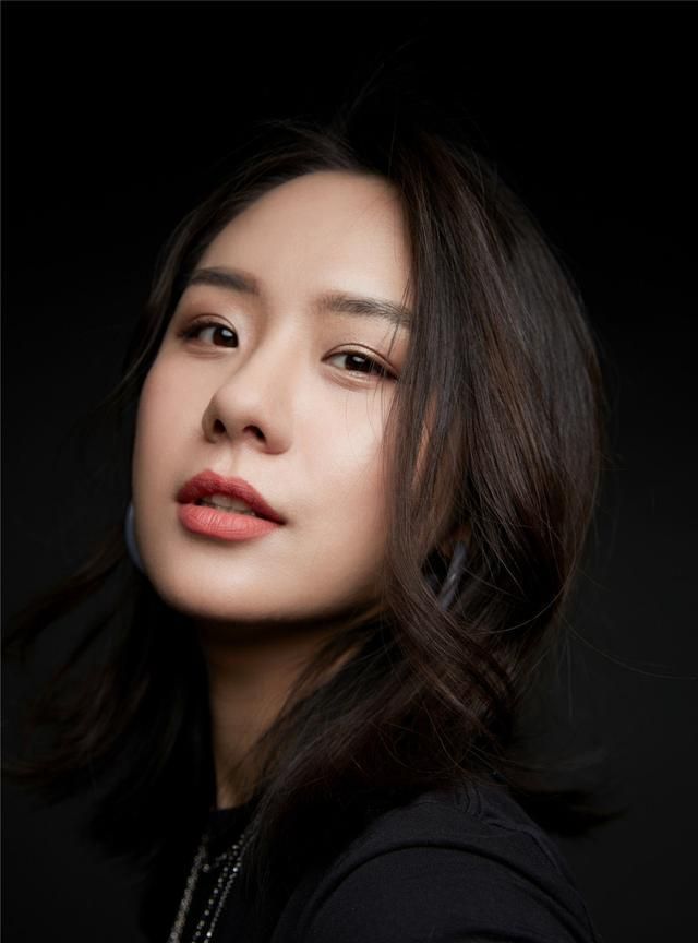 《新世界》金海妹妹大缨子饰演者张晔子高清大图
