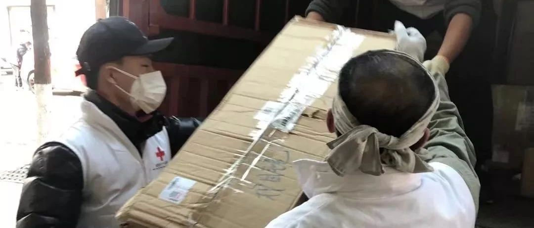 实地探访武汉市红十字会 现场未见工作人员