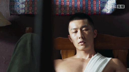 先简单介绍下这部剧,《非黑即白》是由张层层,利晴