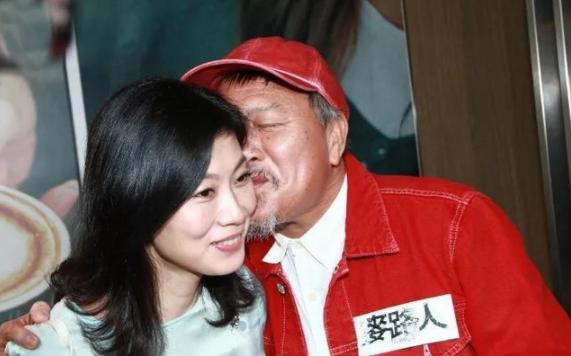 万梓良|郭明黎|两代人_新浪新闻