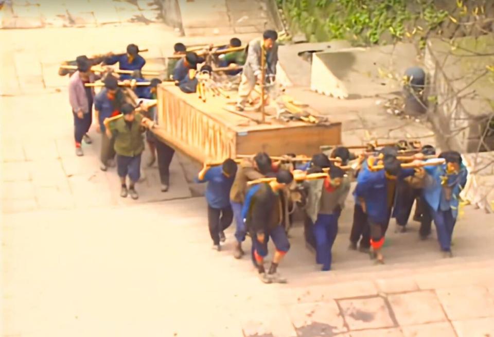 95后新角度看《山城棒棒军》:它的片尾曲,是一首感人至深的神曲