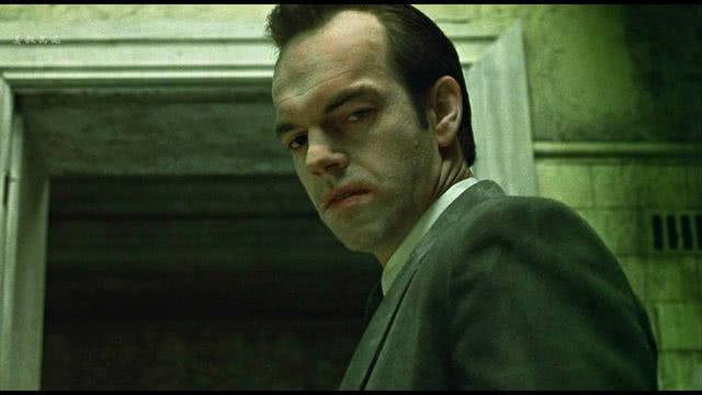 维文(hugo weaving)在接受采访时表示,原本他将会出演《黑客帝国贰 