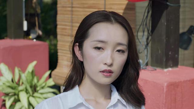 感谢田璐导演能够拍出《非黑即白》这么优秀的作品!