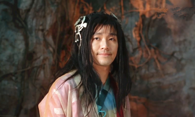 周星驰电影中那些经典男扮女装的场景!