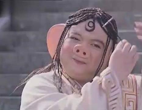 种"逆袭"叫做《宝莲灯》的猪八戒,穿西装梳背头帅到不敢认!