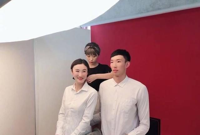 周琦腰伤真正原因找到了，原来妻子是空姐，不自律在这也有体现休闲区蓝鸢梦想 - Www.slyday.coM