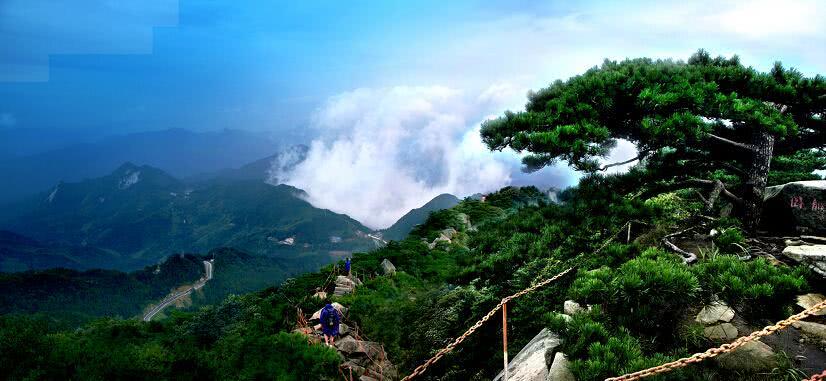 湖北大別山有個薄刀峰風景區,不知道你旅遊過沒有?景點非常特別