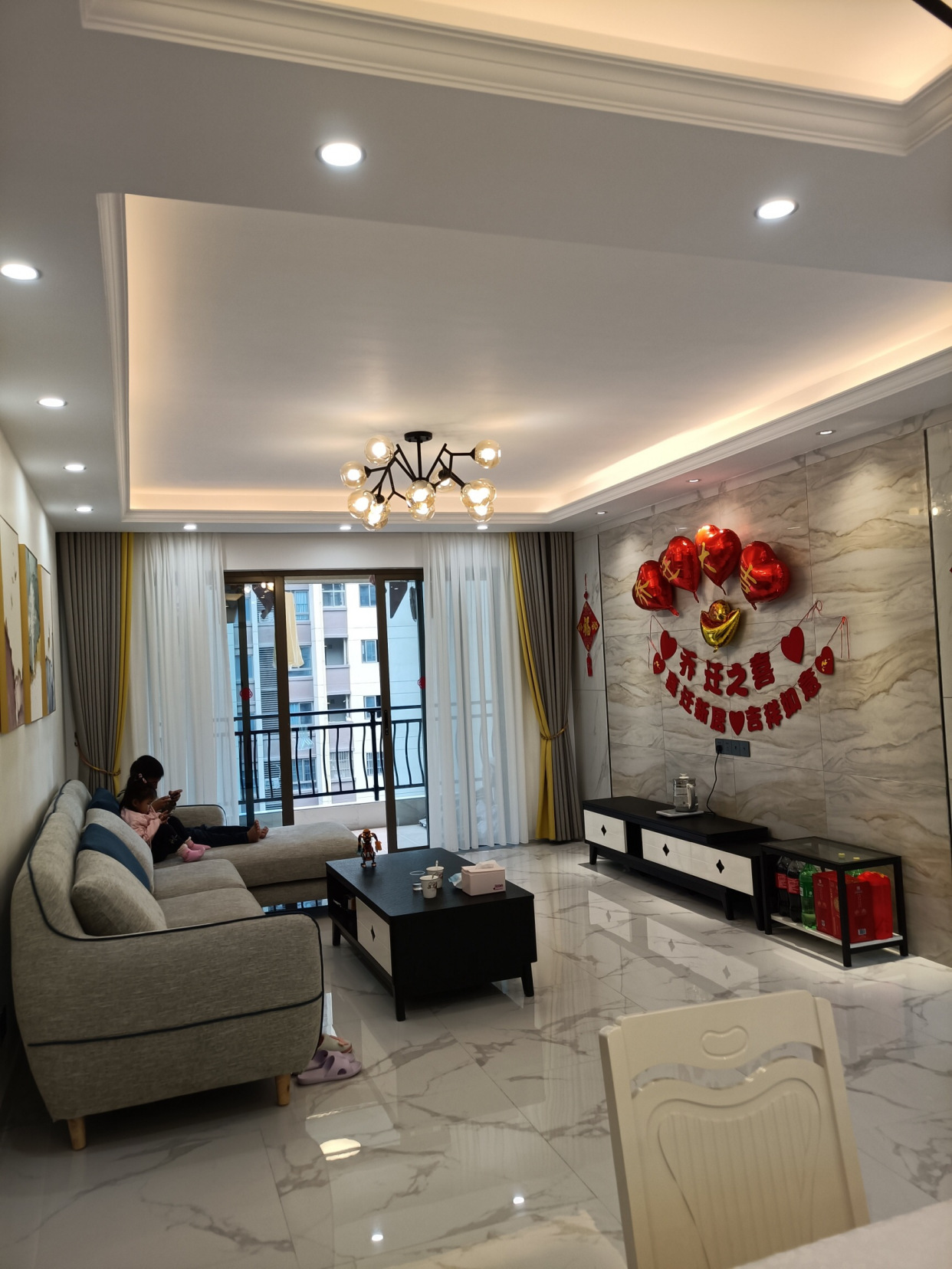 新房终于入住全屋装修很漂亮两个孩子特别开心忍不住晒晒