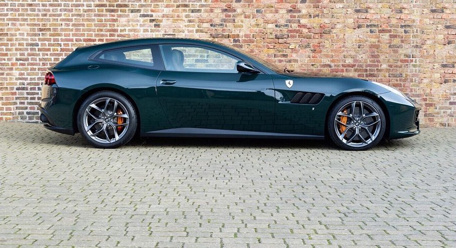 法拉利gtc4lusso实车 时尚舒展的造型