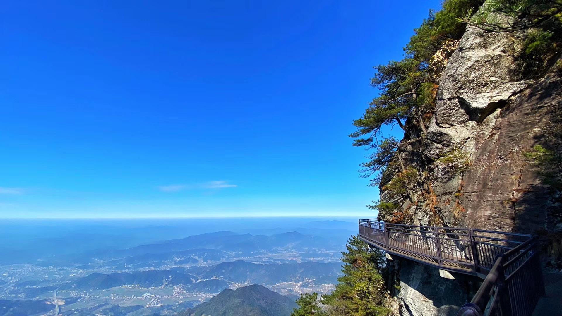 雷神之锤天岳出(贺火神山医院投用抗疫诗词联集)