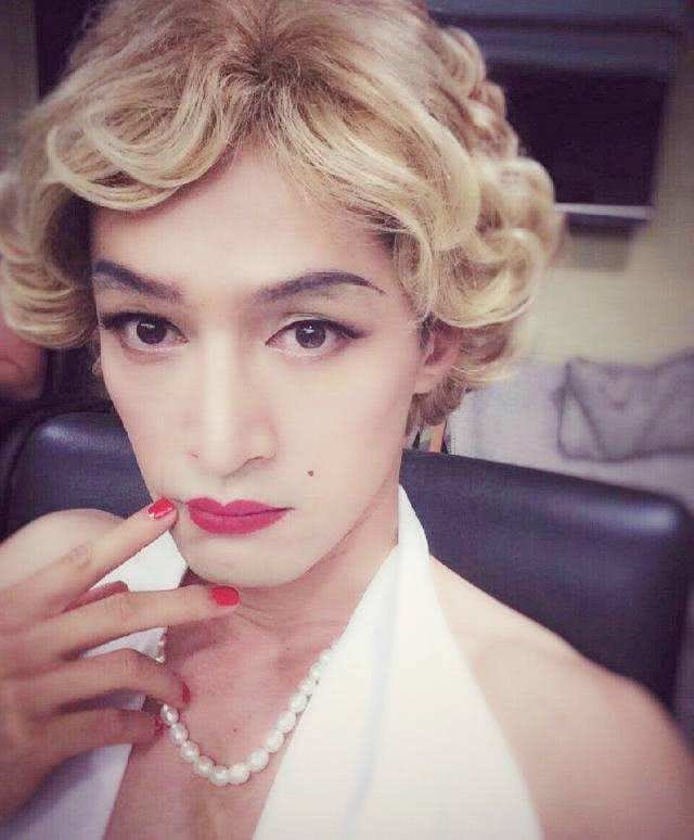 男扮女装,逃过了胡歌,躲过了肖战,看到侯明昊:女生自愧不如