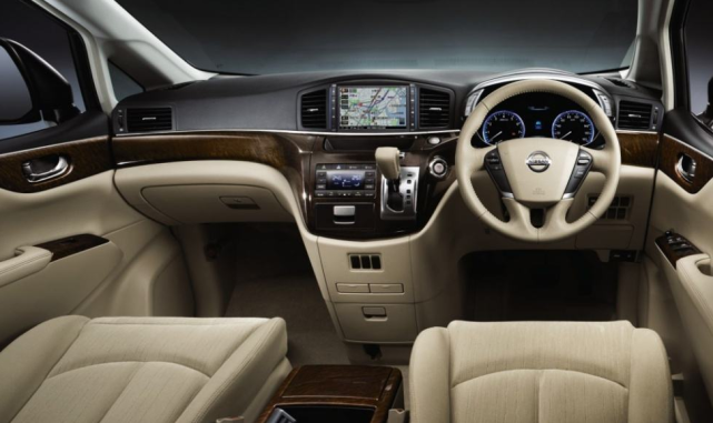 丰田埃尔法劲敌来袭2020款日产君爵elgrand亮相