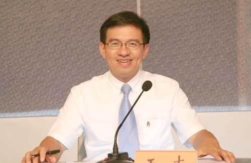 33岁蔡紫获文艺类冠军,身为6岁孩子妈妈,她为何被称董卿接班人