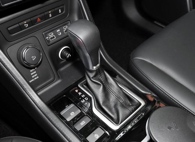 搭载2.0T+9AT，中保研碰撞测试优秀，这款七座SUV却成“笑柄”