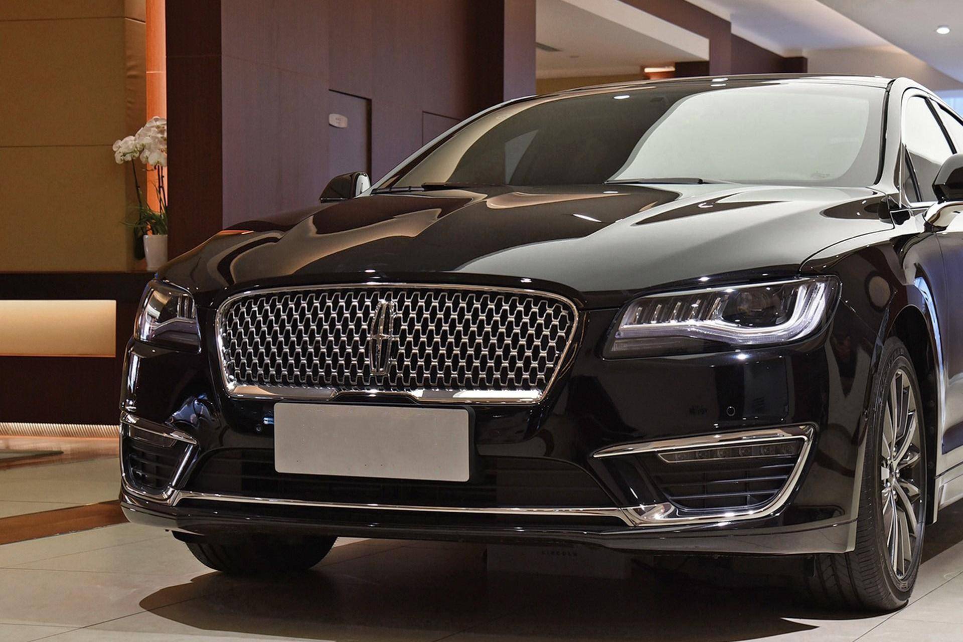 我们这就一块儿来看看:接任林肯ls的mkz并没有多长的历史,2006年诞生