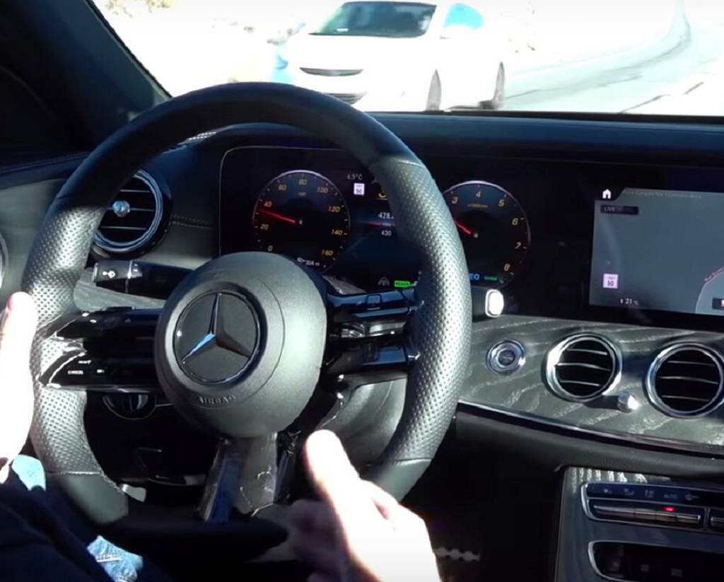 奔驰全新S级方向盘/中网曝光 2020年首发亮相