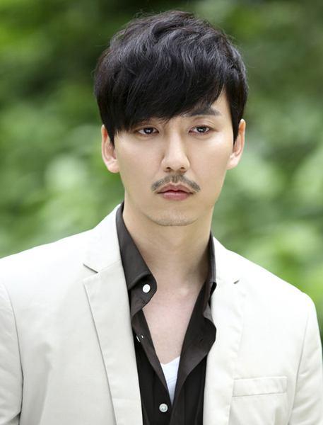 出道时遭遇严重车祸,39岁再创事业高峰|金南佶|坏男人|演艺圈_新浪