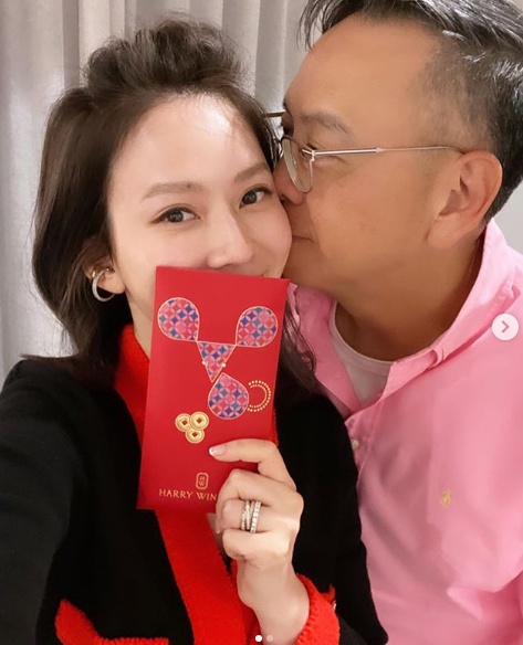 台湾四美合体:舒淇强效磨皮林心如素颜以对,林熙蕾殷悦一脸甜笑