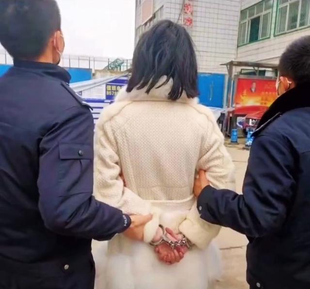 两名女子不愿戴口罩被抓!危难面前,这些"傲慢"要不得