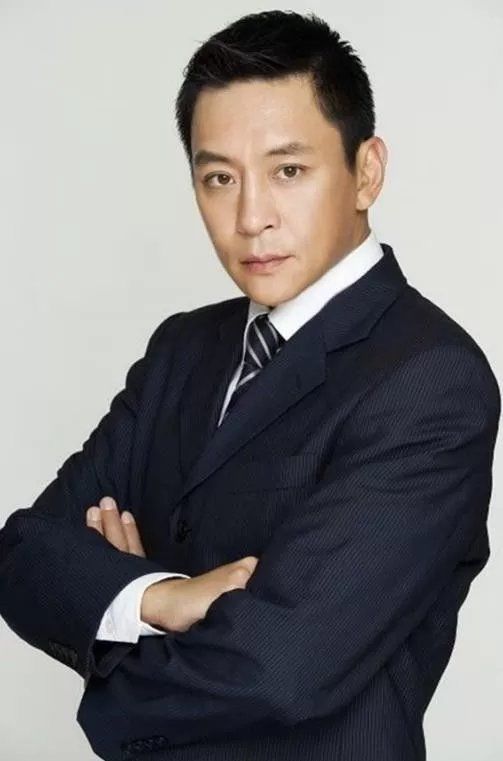 他是三国演义的郭嘉,最红时退出娱乐圈经商,只因做演员不赚钱