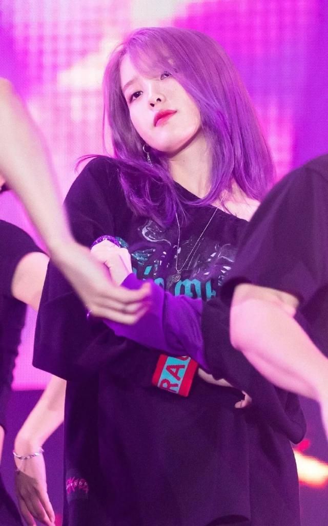 手机壁纸高清|iu李知恩壁纸演唱会图片