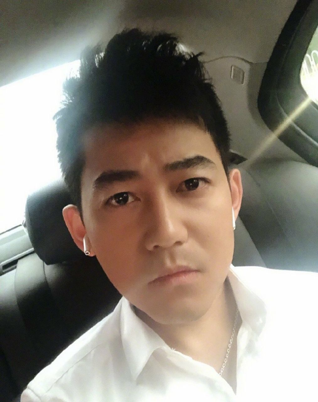 歌手苏醒深夜自曝遭受网络暴力 曾是快男亚军的他 如今无人问津 暴力 网络暴力 亚军 新浪新闻