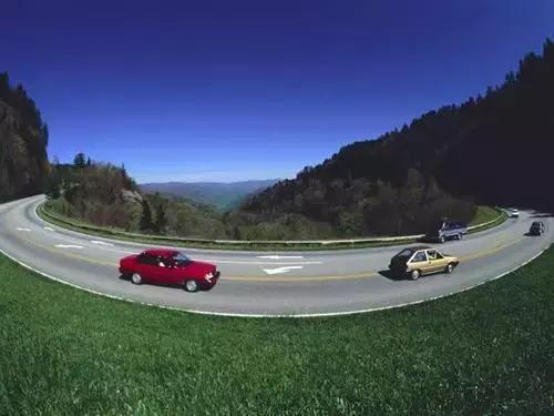 学不到的保命驾驶技巧 99%的老司机都收藏了