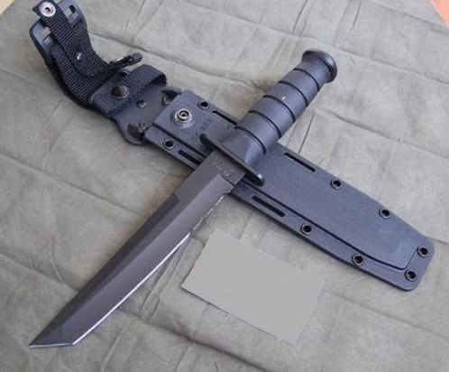 军中最实用的三款冷兵器,最后一款超乎想象,堪比狙击步枪!