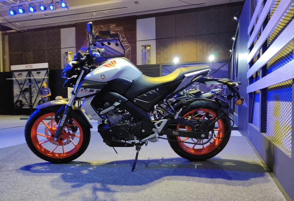 雅马哈bs-vi mt-15印度上市 售价约合人民币1.37万