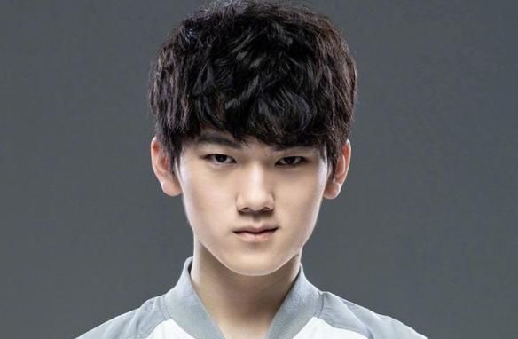 阿水德莱文23杀双龙buff被翻盘,直言这个英雄太垃圾