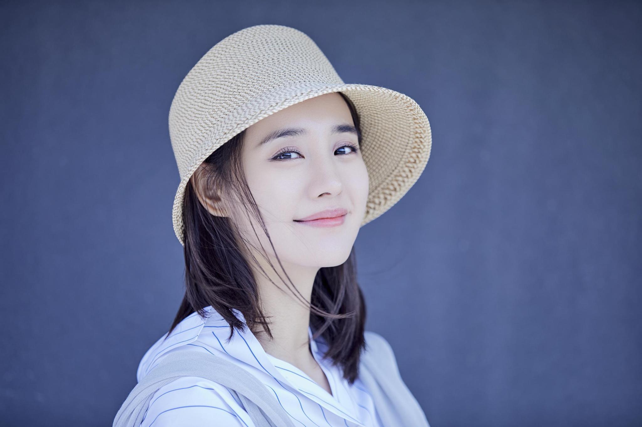 王智:沈腾给她"秋雅"的角色火了,曾是大学生村官,佟丽娅同班