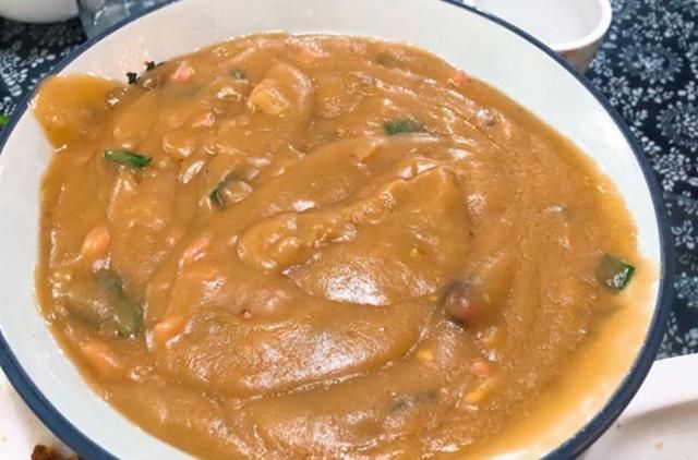 家乡人把传统菜称为老菜,辣子糊糊是老菜